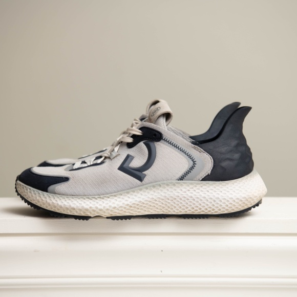 G/Fore MG4X2 Cross Trainer Grey Spikeless Golf  Shoes Sneakers Mens 10 - Picture 3 of 8